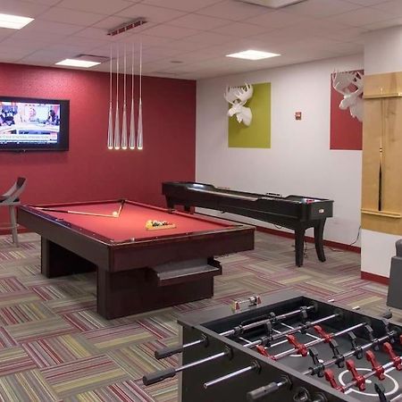 Charming Apartment At Crystal City With Amazing Amenities อาร์ลิงตัน ภายนอก รูปภาพ