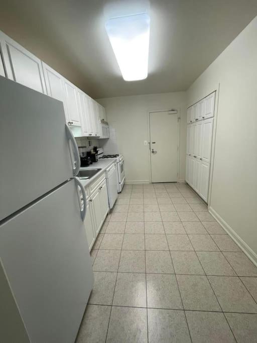 Charming Apartment At Crystal City With Amazing Amenities อาร์ลิงตัน ภายนอก รูปภาพ